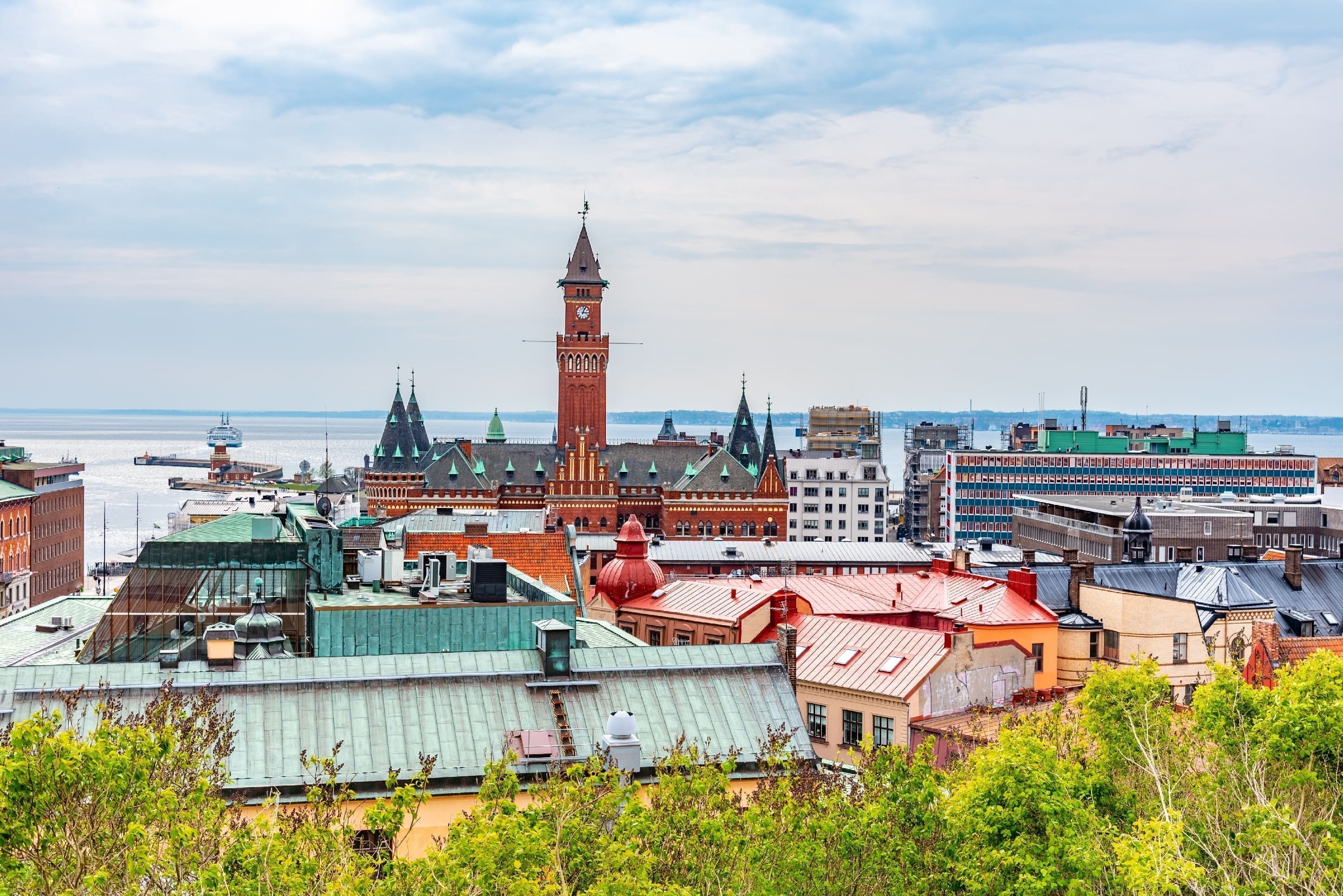 Industrial heat recovery turned into district heating saves 240 GWh annually